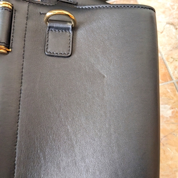 D&G RARE Leather Tote/Bag. Chain for Waist, Hand, or Shoulder Carry - Picture 7 of 16